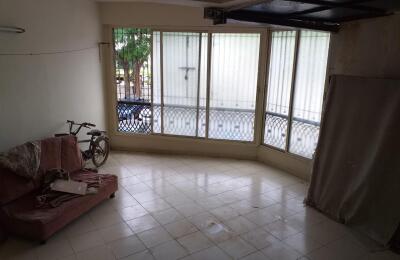 🏠 4BHK Flat Available on Rent