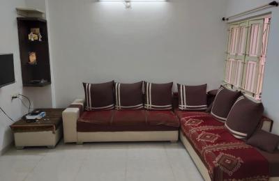 🏡 2BHK Fully Furnished Renovated Apartment for Rent