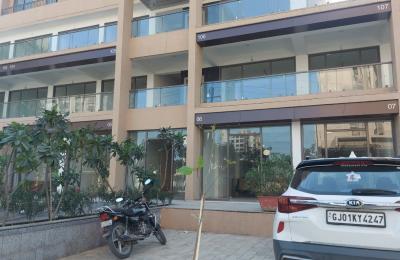 🏢 Premium Commercial Property for Sale