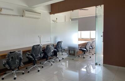 🏢 Office Space for Rent