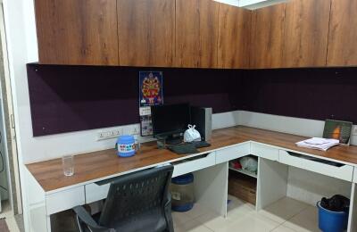 🏢 Furnished Office for Rent