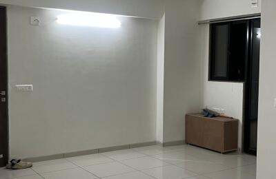 🏡 2BHK Semi-Furnished High-Rise Apartment for Sale