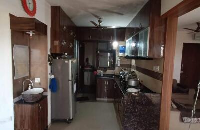 🏠 2BHK High-Rise Apartment for Rent