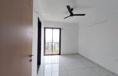 🏠 2BHK High-Rise Apartment for Rent