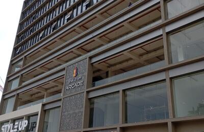 🏢 Unfurnished Office Space for Rent