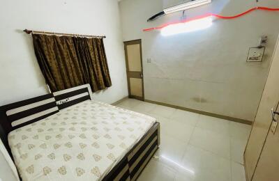 🏠 2BHK Semi-Furnished Low-Rise Apartment for Rent