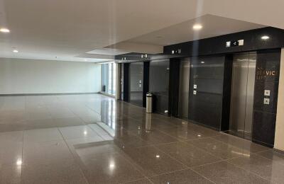 🏢 Fully Furnished Office for Rent