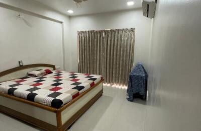 🏠 3BHK Low-Rise Apartment – Fully Furnished