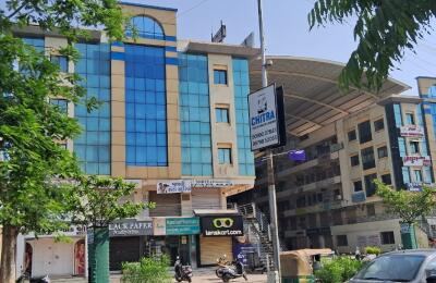 🏬 Unfurnished Shop for Rent