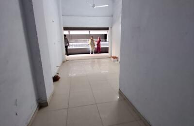 🏬 Commercial Shop – For Rent