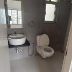 🏢 FOR RENT – 2BHK Semi-Furnished Apartment