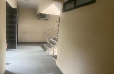 🏠 3BHK Semi-Furnished Low-Rise Apartment
