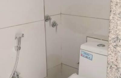 🏢 Unfurnished Office for Rent