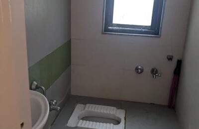 🏢 3BHK Semi-Furnished High-Rise Apartment for Rent