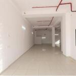 🏢 Showroom for Rent