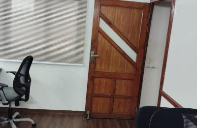 🏢 Semi-Furnished Office Space for Rent