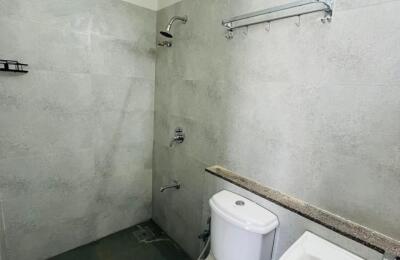 🏠 2BHK High-Rise Apartment for Rent